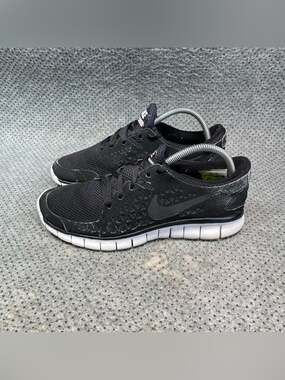 Nike Free Run Black Running Shoes Size 9 Women’s